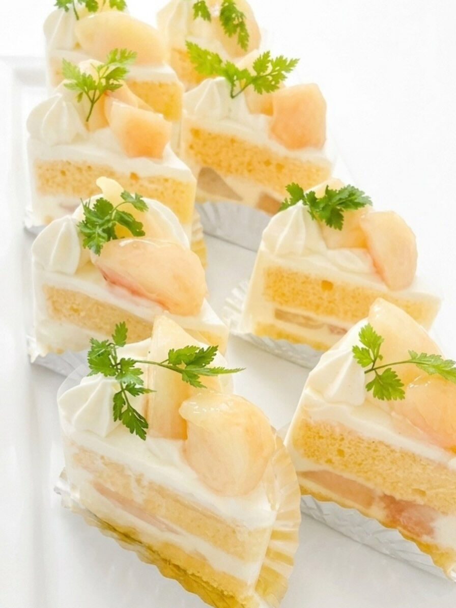 【桃のショートケーキ】